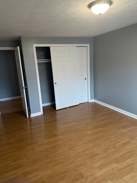 Building Photo - 31 Jones Ter