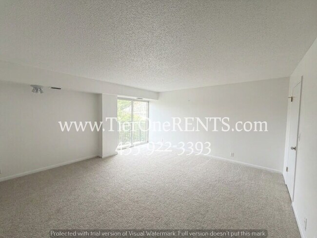 Building Photo - This property offers a NO DEPOSIT option available for qualified renters