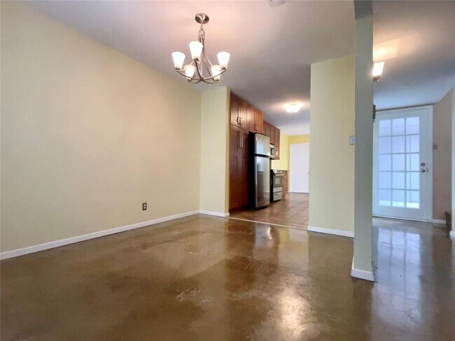 Building Photo - 1721 Timber Ridge Dr