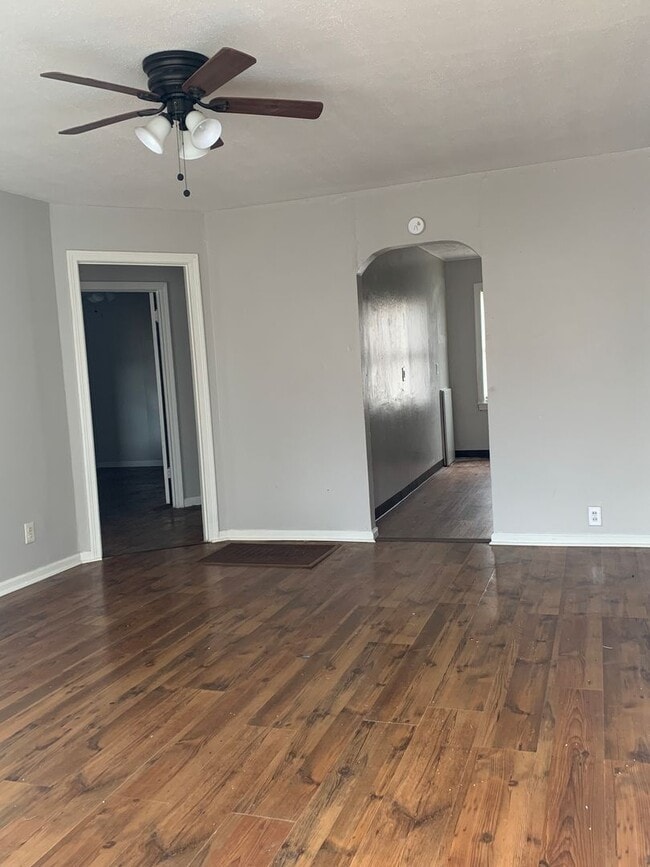 Building Photo - 621 N K St