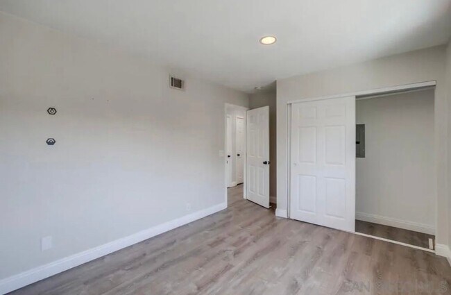 Building Photo - 12115 Wintergreen Dr