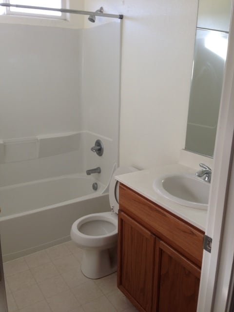 Building Photo - 2328 S Fallbrook Dr