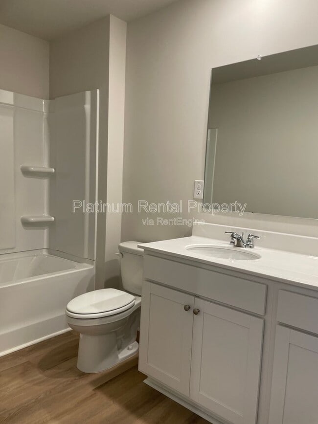 Building Photo - 56 Rustin Rdg