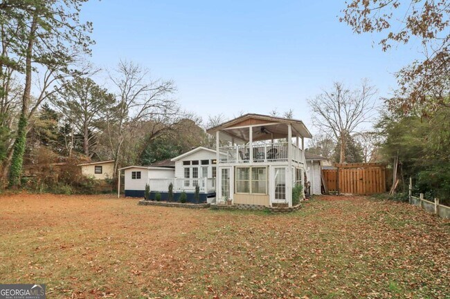 Building Photo - 716 Carolina Rd