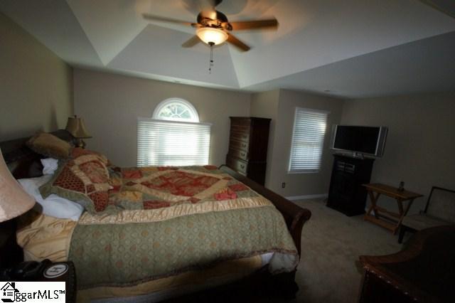 Building Photo - 4 Bedroom /2.5 Bath in Greer !! Minutes from Downtown Greer