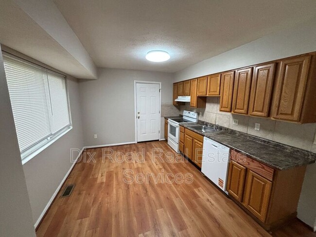 Building Photo - 2140 Rangoon Ct