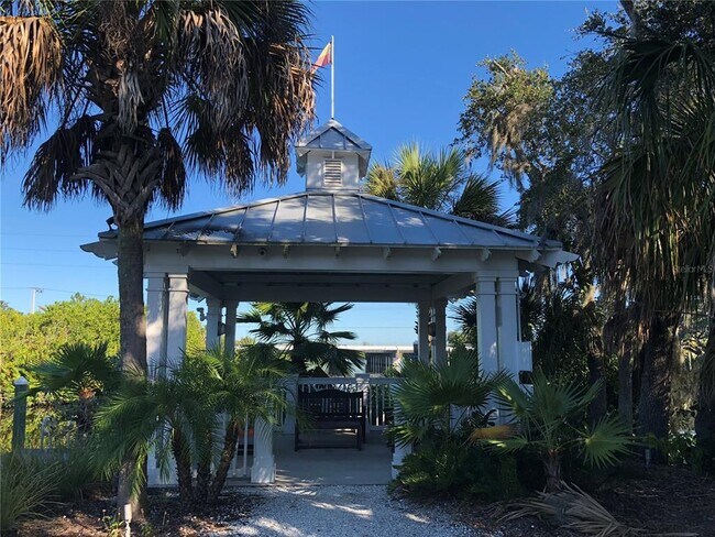 Building Photo - 5635 Whitehead St