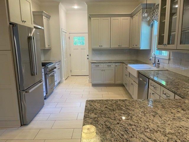 Building Photo - 1093 Kirkwood Ave SE