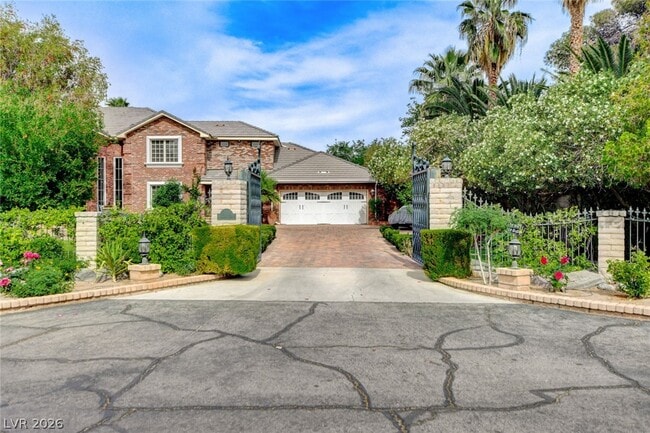 Building Photo - 7001 Alamitos Cir