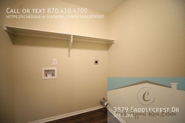 Building Photo - Move in special $800!! Beautiful 3 bed / 2...