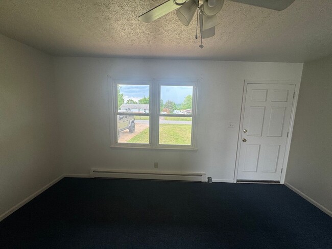 Building Photo - 3/1 in Kingstown, NC (Shelby, NC)