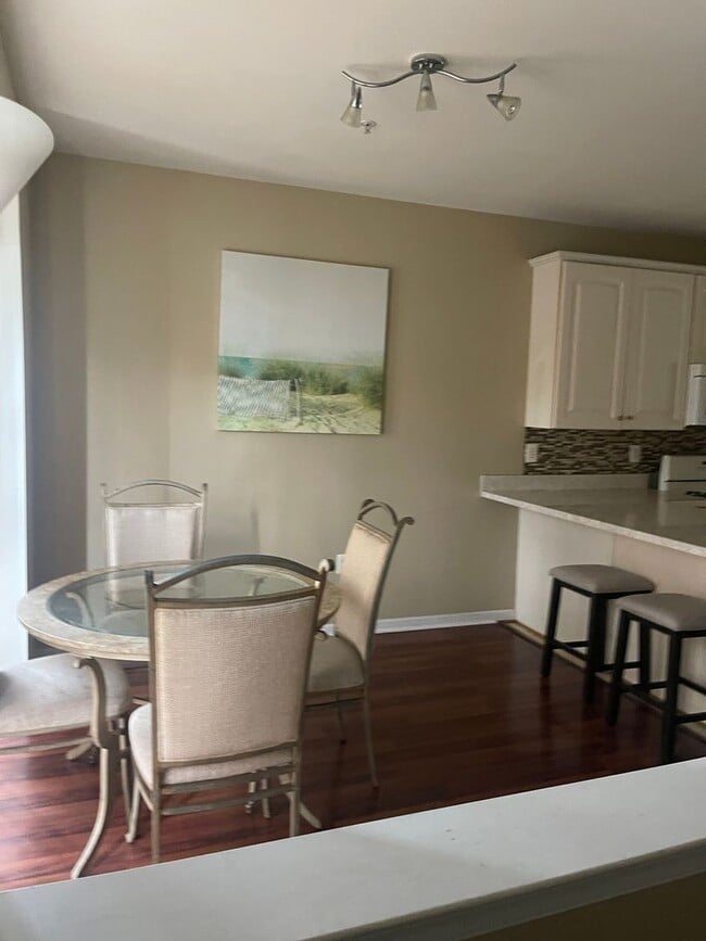 Building Photo - Charming 4BR Townhouse in Waldorf