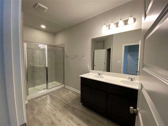 Building Photo - 1513 Whippletree Trl