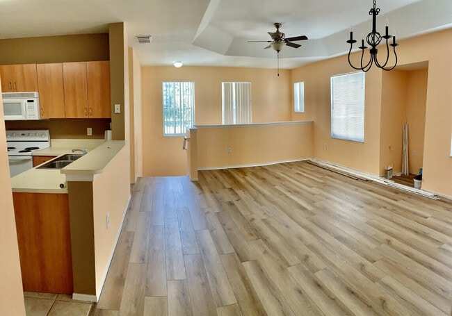 Building Photo - 1901 Belmont Pl