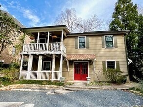 Building Photo - 3073 Dickson St NE