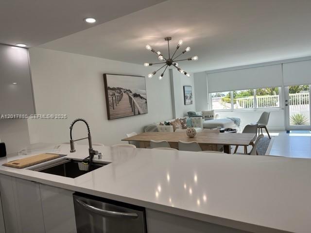 Building Photo - 5401 Collins Ave