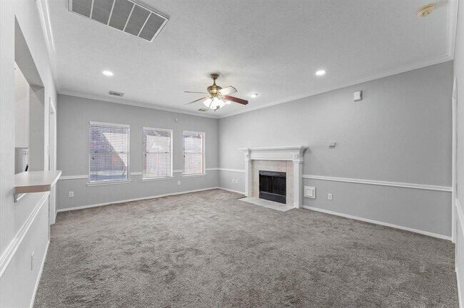 Building Photo - 11910 McKinney Falls Ln