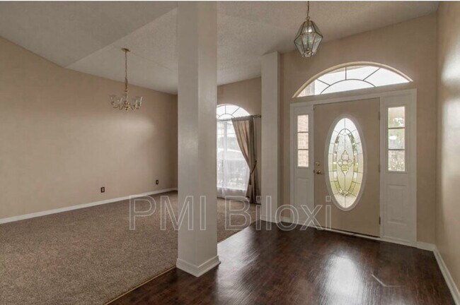 Building Photo - 3514 Farrington Ct