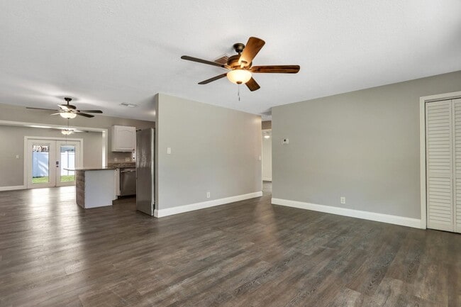 Building Photo - 105 Wingate Dr