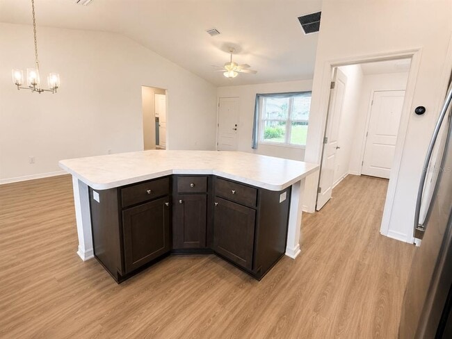 Building Photo - 6743 Mary Lp