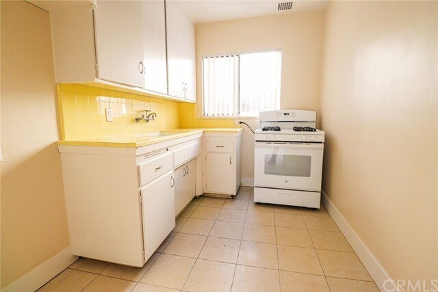 Building Photo - 170 S Chester Ave