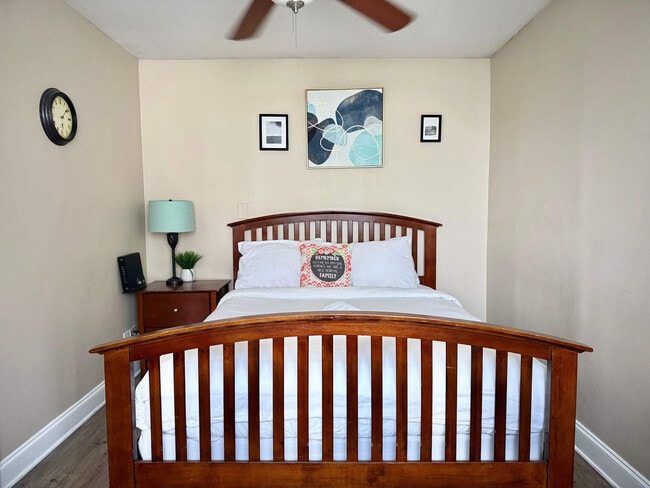 Building Photo - 215 Piedmont Ave NE