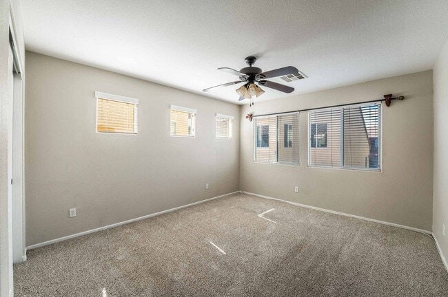 Building Photo - Charming 5-Bedroom Home in the Heart of Las Vegas