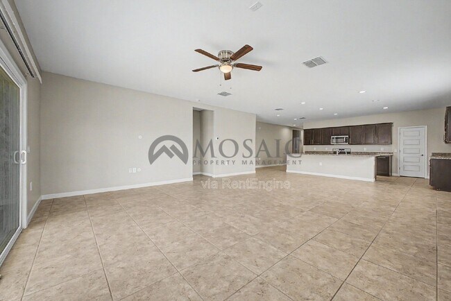 Building Photo - 10617 S 54th Ln