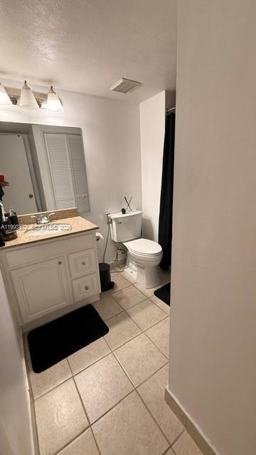 Building Photo - 231 Lakeview Dr