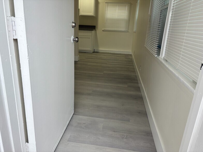 Building Photo - 1991 Myrtle Ave