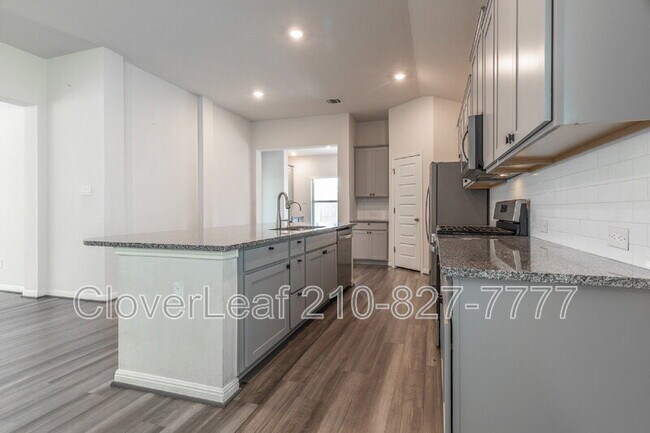 Building Photo - 12926 Mayowa St