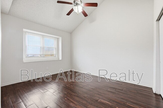 Building Photo - 1612 Hunterwood Dr