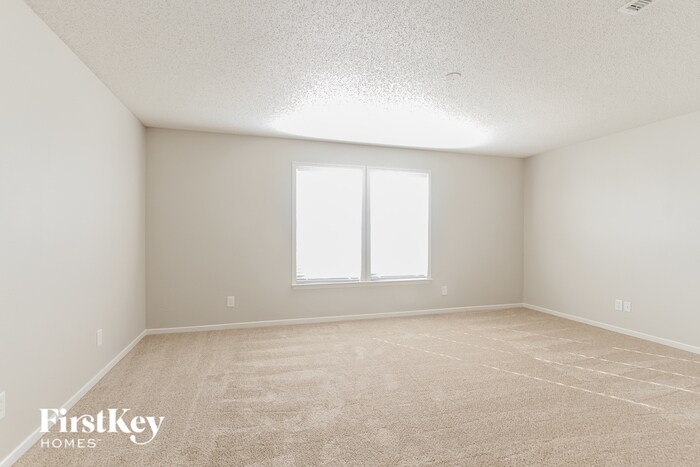 Building Photo - 8250 S Rising Sun Dr