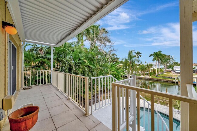 Building Photo - Stunning Annual Rental: Luxury Coastal Living on Longboat Key | 6 Bed | 5.5 bath | 4 car | Pool