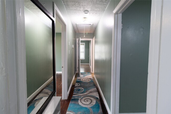 Building Photo - 809 Norell St