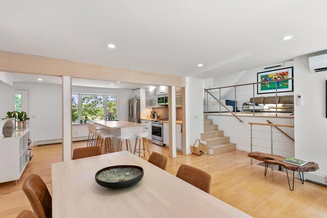 Building Photo - 130 Berkshire Trl