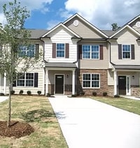 Building Photo - Lovely 3 Bedroom Townhouse in the desirable Addison Reserve Neighborhood of Raleigh