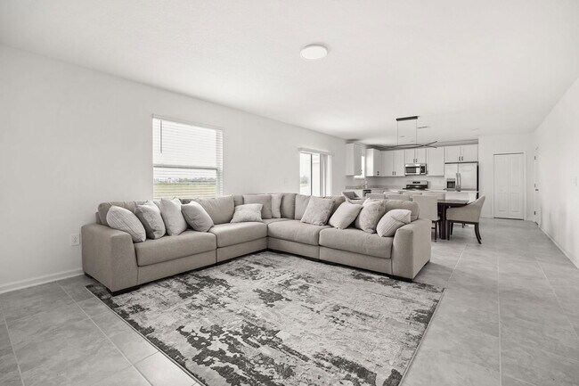 Building Photo - 4981 Worchester Dr