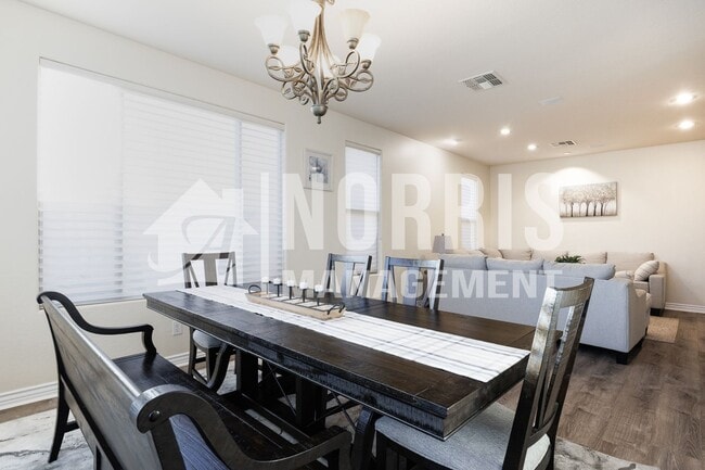 Building Photo - Beautiful Large Home NOT FURNISHED with Pool in Villago Community