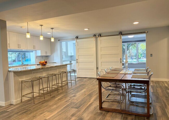 Building Photo - Available 7/10. Gorgeous Custom-Built 3 BR/3.5 BA Home on HUGE Corner Lot in Old Mt Pleasant!