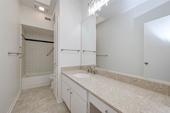 Building Photo - 1502 Prairie Grove Dr