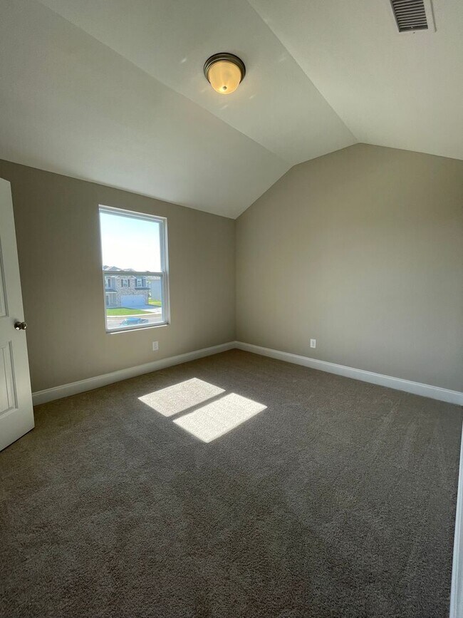 Building Photo - Brady Estates- New Construction  Immediate Move IN