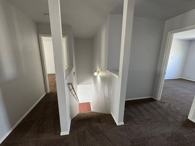 Building Photo - 2-Story Home on a Corner Cul-de-Sac in Wes...