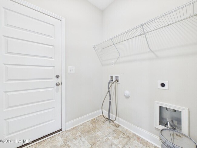 Building Photo - 478 Atwood Dr