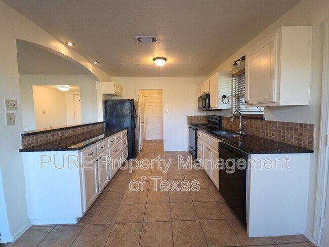 Building Photo - 304 McClendon Dr