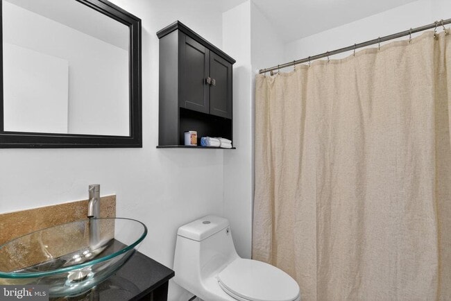 Building Photo - 9594 Inverary Ct