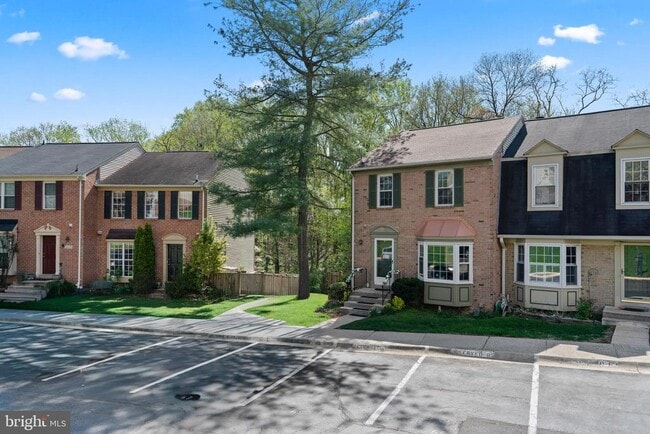 Building Photo - 10267 Green Holly Terrace