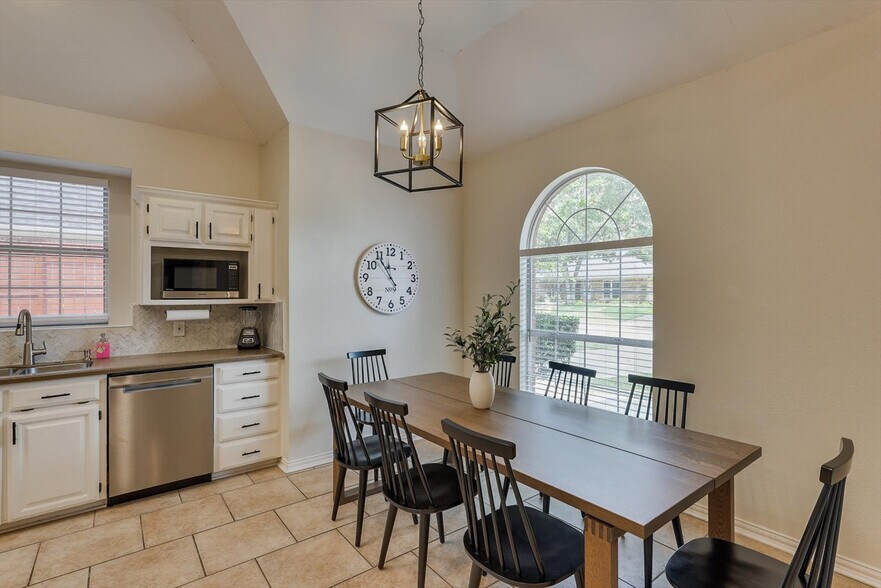 Building Photo - 7701 Ridgeway Ct