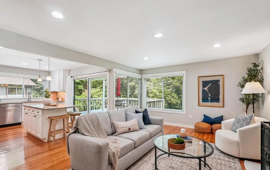 Building Photo - 276 W Meadowland Ln