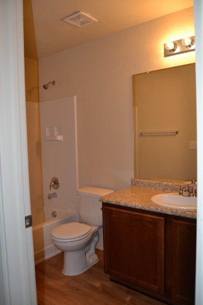 Building Photo - 10730 Goose Way